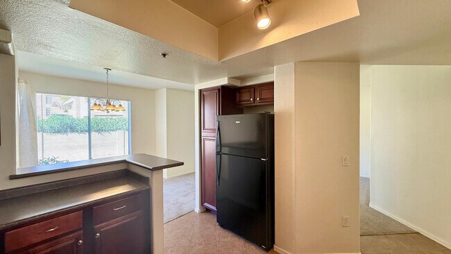 Building Photo - 4925 E Desert Cove Ave