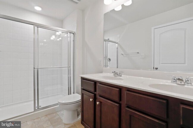 Building Photo - 273 Magellan Dr