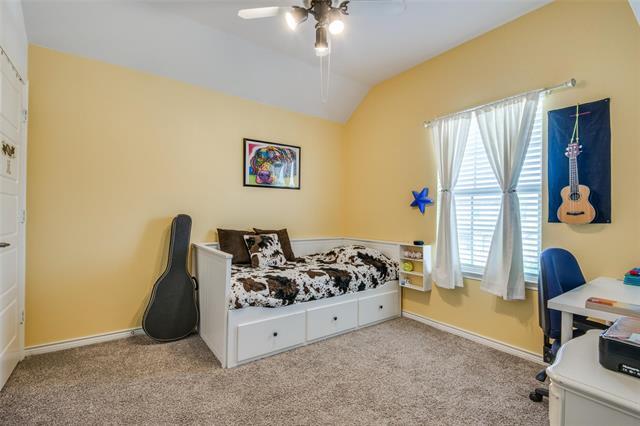 Building Photo - 2152 Miramar Dr