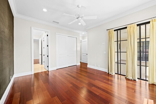 Building Photo - 7040 Long Leaf Dr