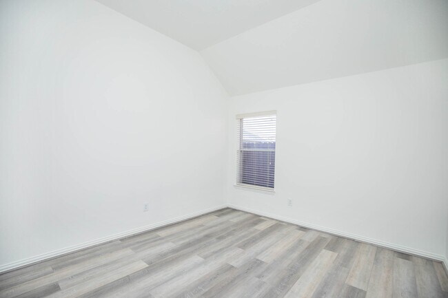 Building Photo - 8810 Rocky Knoll Ln