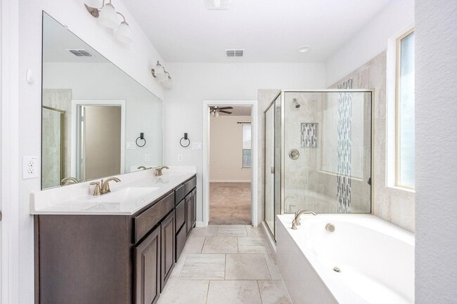 Building Photo - 2405 Pumpjack Dr