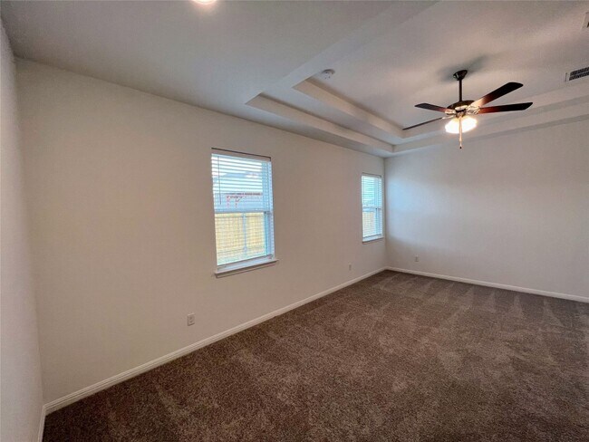 Building Photo - 3201 College Park Dr