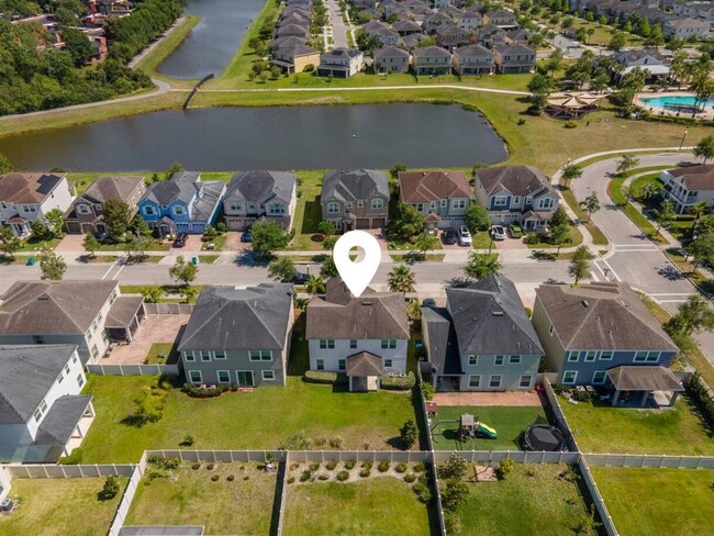Building Photo - 5115 Longmeadow Park St