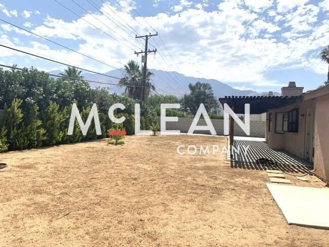 Building Photo - 3055 E San Juan Rd