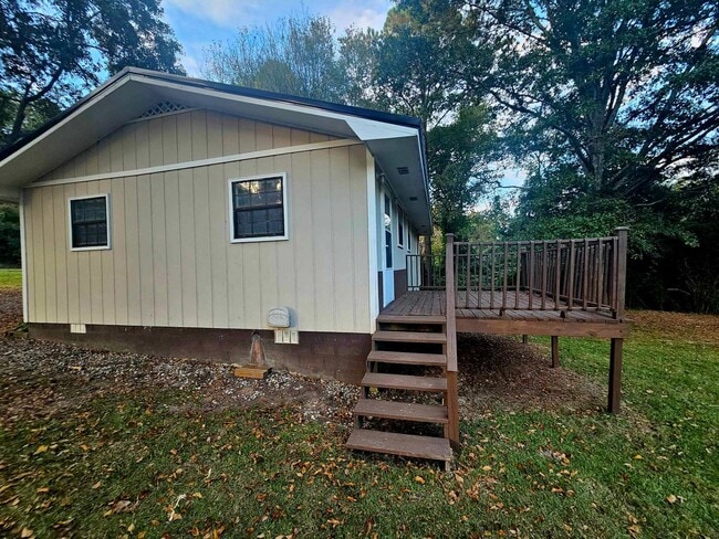 Building Photo - Cute 2 Bedroom 1 Bath Home in Jacksonville