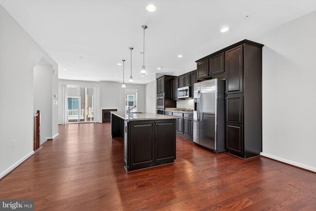 Building Photo - 3716 Foote St NE