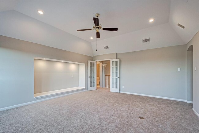 Building Photo - 24118 Bay Hill Blvd