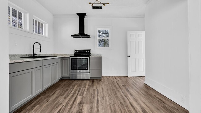 Building Photo - 434 K St SW