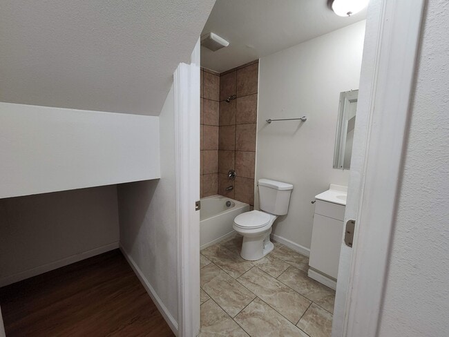 Building Photo - 145 Brookridge Dr