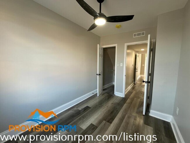 Building Photo - 309 52nd St