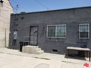 Building Photo - 1716 W 45th St