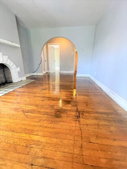 Building Photo - 6532 Wilkins Ave