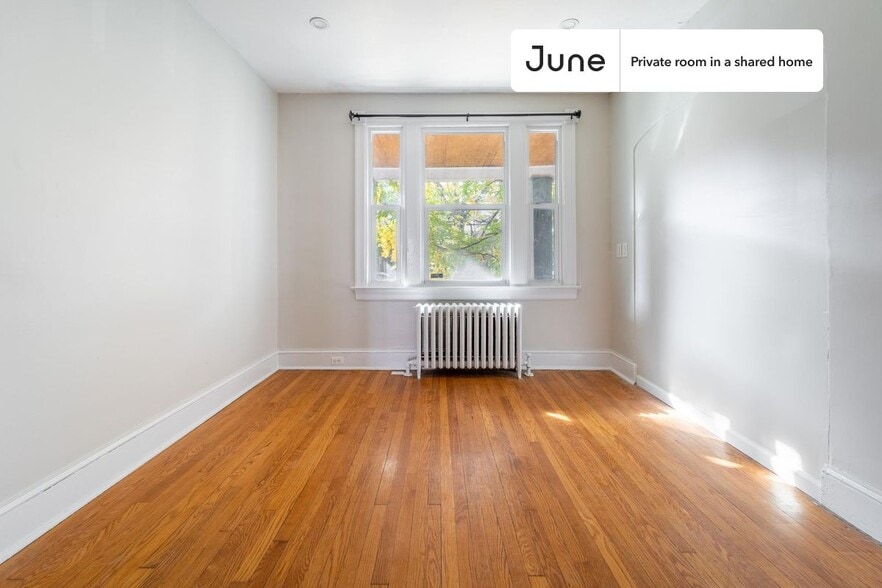 Building Photo - Room in Shared 2 bed/1 bath home in Columbia Heights