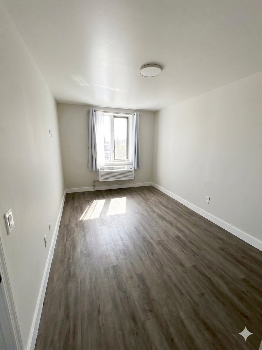 Building Photo - 6070 Woodhaven Blvd