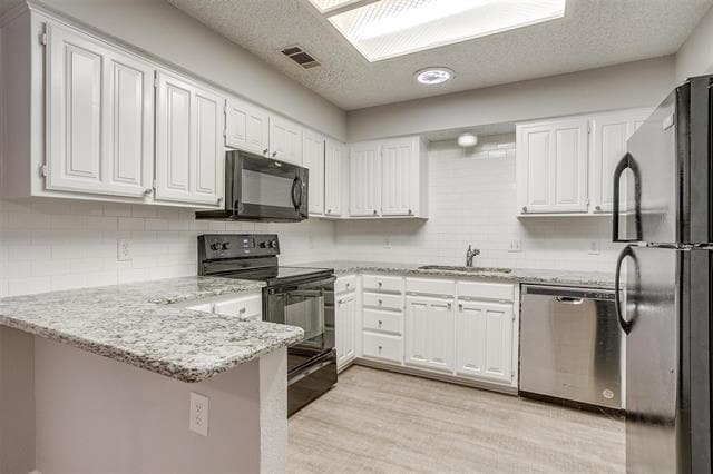 Building Photo - 5909 Kesler Dr