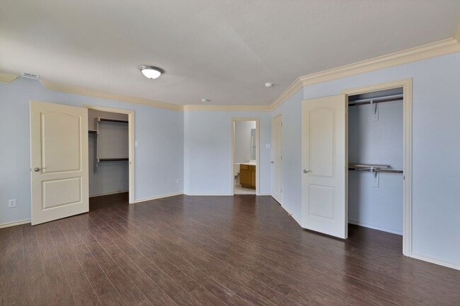Building Photo - 3416 Stonecrest Cir