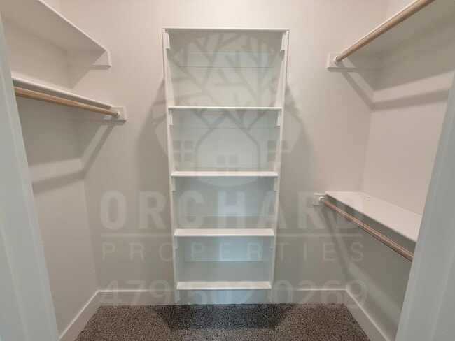 Building Photo - Bella Vista Single-Family Home- 2 Bed/ 2 B...