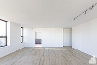 Building Photo - 2 bedroom in Chicago IL 60647