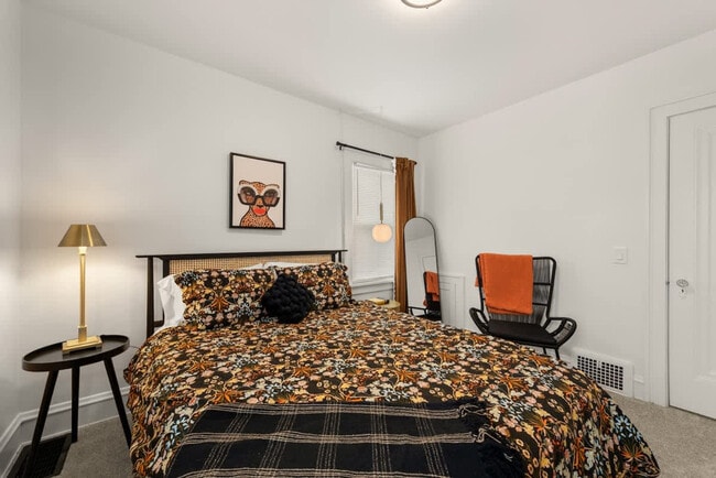 Building Photo - 4040 W 158th St