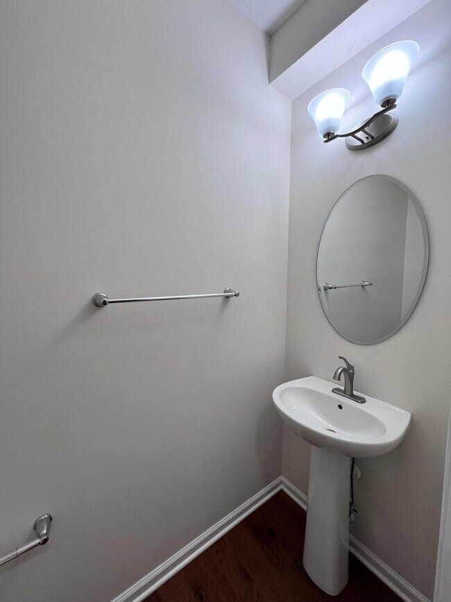 Building Photo - 7847 Aideen Ct