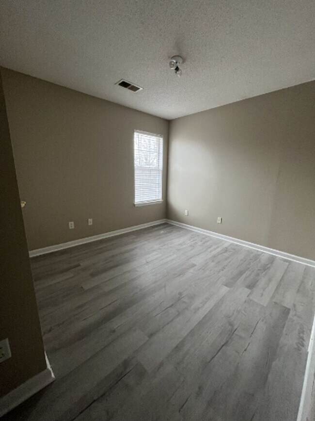 Building Photo - Charming 3-Bedroom Home in Memphis – Styli...