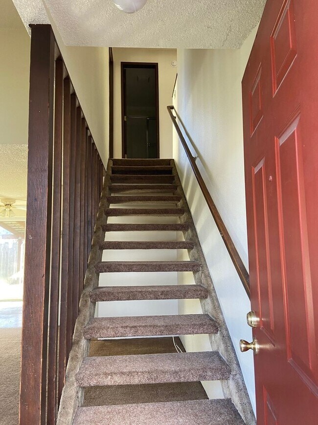 Building Photo - S Street Duplex