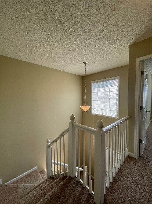 Building Photo - 225 Wakefield Way