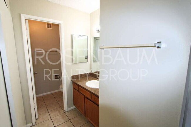 Building Photo - 3313 W Harmont Dr