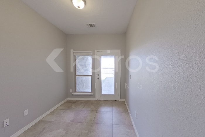 Building Photo - 3900 Durham Dr