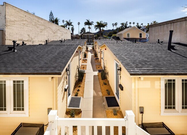 Building Photo - Studio - Downtown Santa Barbara