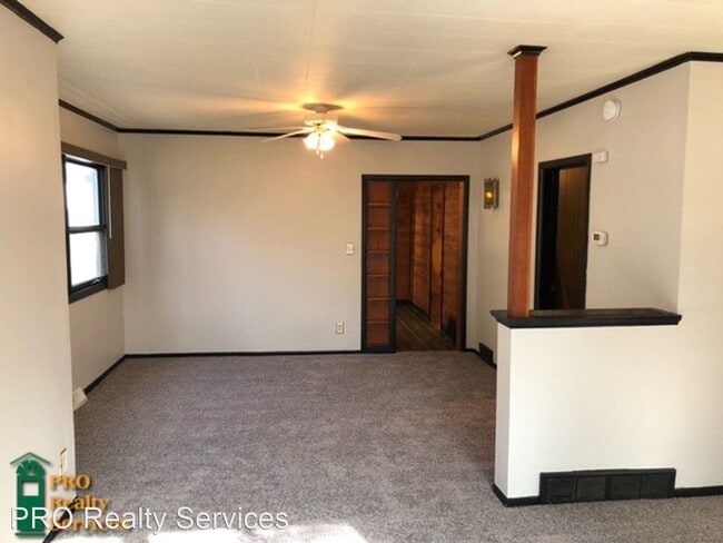 Building Photo - 2 br, 1 bath House - 727 Geranium Ave E