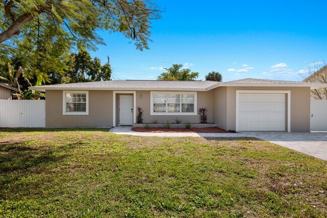 Primary Photo - 4830 Cortez Cir