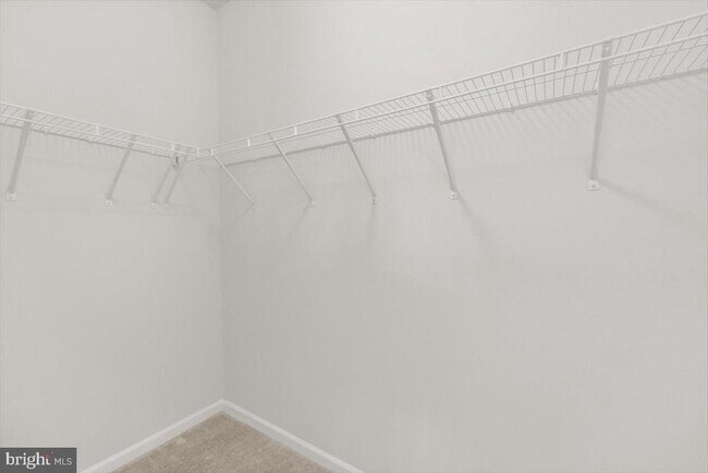 Building Photo - 106 Heyford Dr