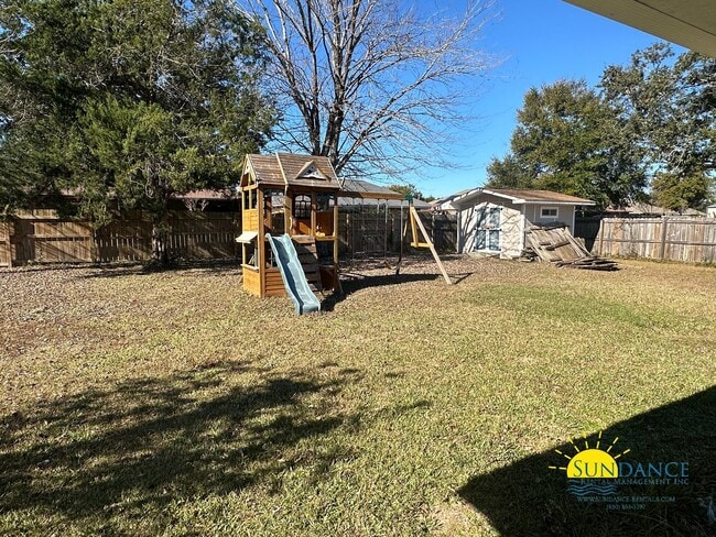 Building Photo - Charming 3-Bed Home in Milton’s Plantation Woods – Prime Location Near I-10 & Shopping