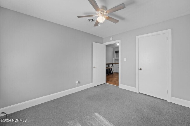Building Photo - 1309 Willow St