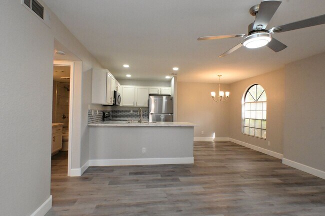 Building Photo - 2968 Juniper Hills Blvd