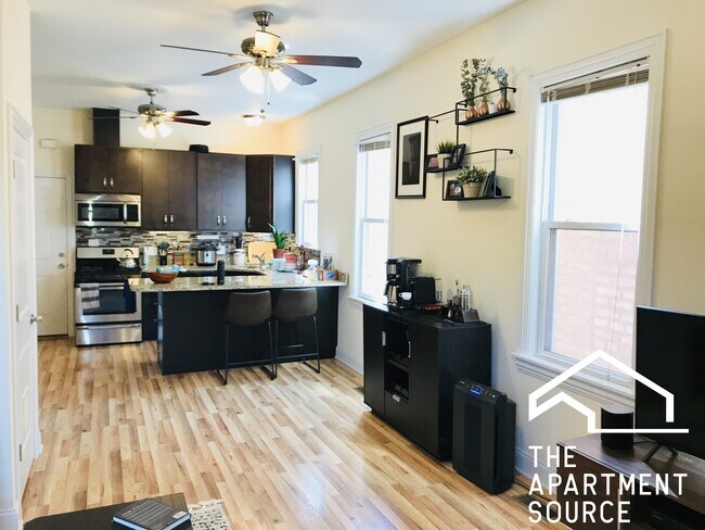 Building Photo - 1622 N Fairfield Ave