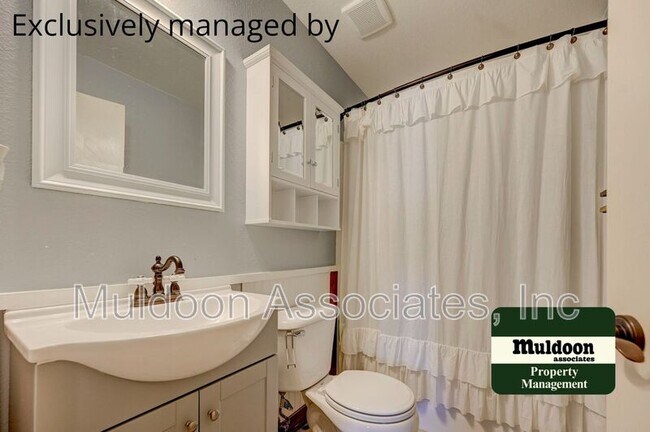 Building Photo - 1470 E Purcell Blvd