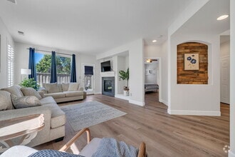 Building Photo - 10459 Summershade Ln