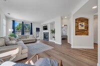 Building Photo - 10459 Summershade Ln