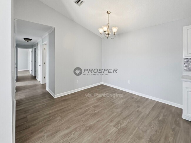 Building Photo - 107 Pelham Square Way