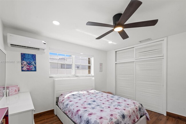 Building Photo - 3460 N 46th Ave