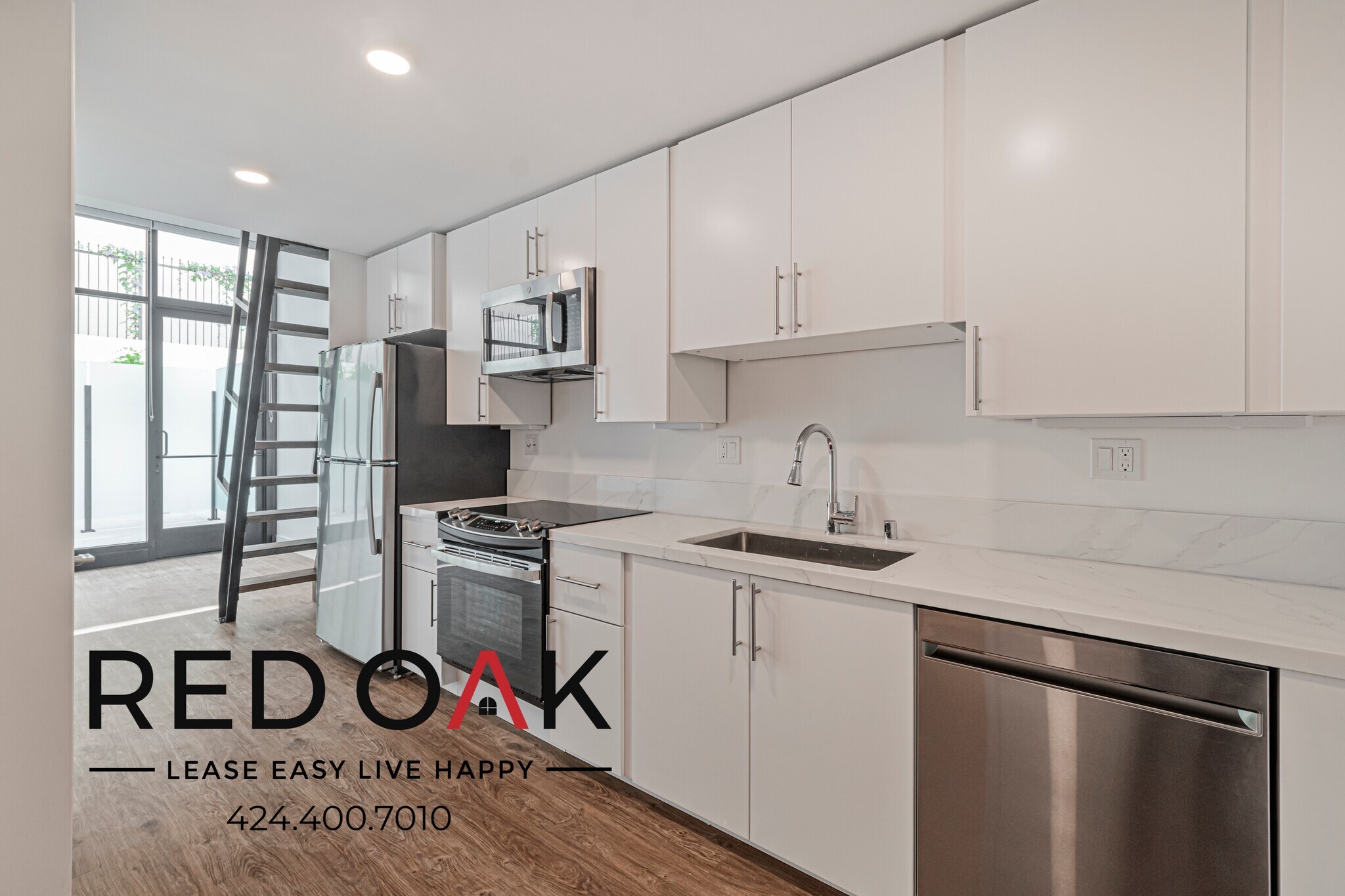 Building Photo - 1860 N Western Ave