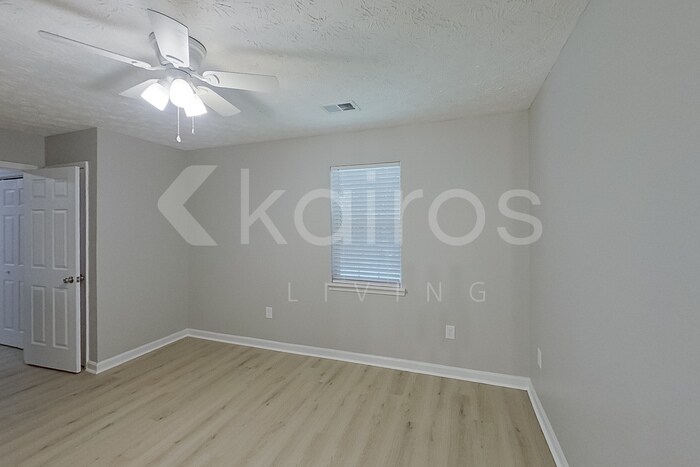 Building Photo - 341 Canada Ct