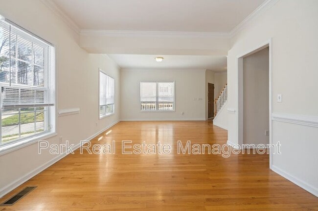 Building Photo - 420 New Parkside Dr