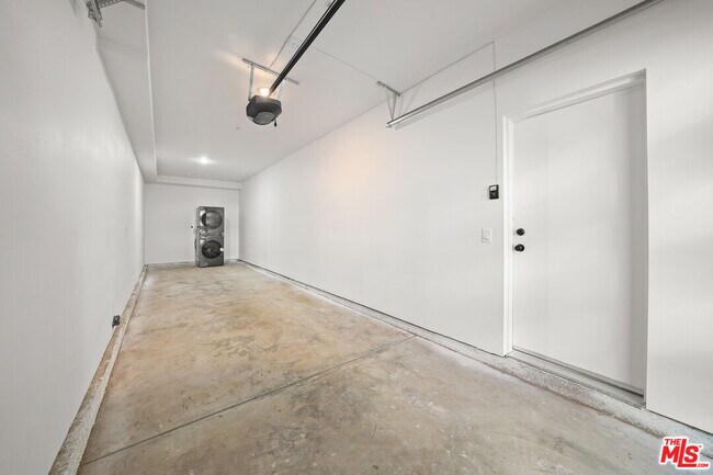 Building Photo - 4202 Willimet Ave
