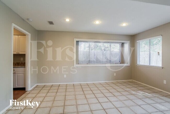 Building Photo - 18822 Pine Trace Ct