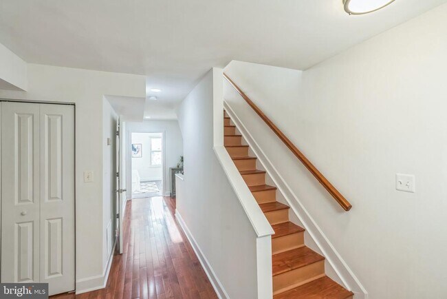 Building Photo - 1526 8th St NW