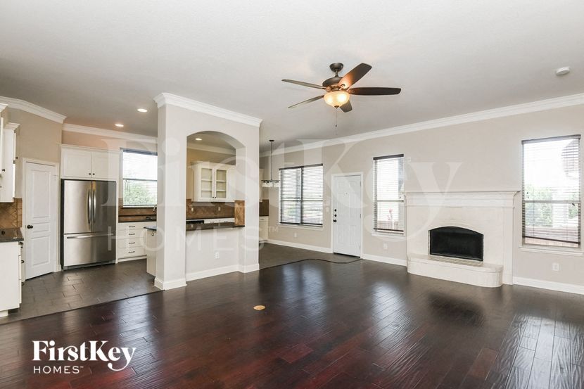 Building Photo - 9801 Brazoria Trail